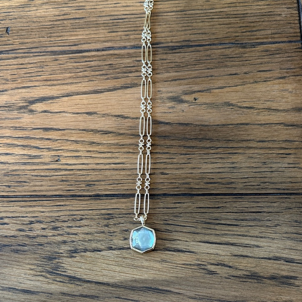 Kendra Scott Gold Pendant Necklace - Picture 3 of 5